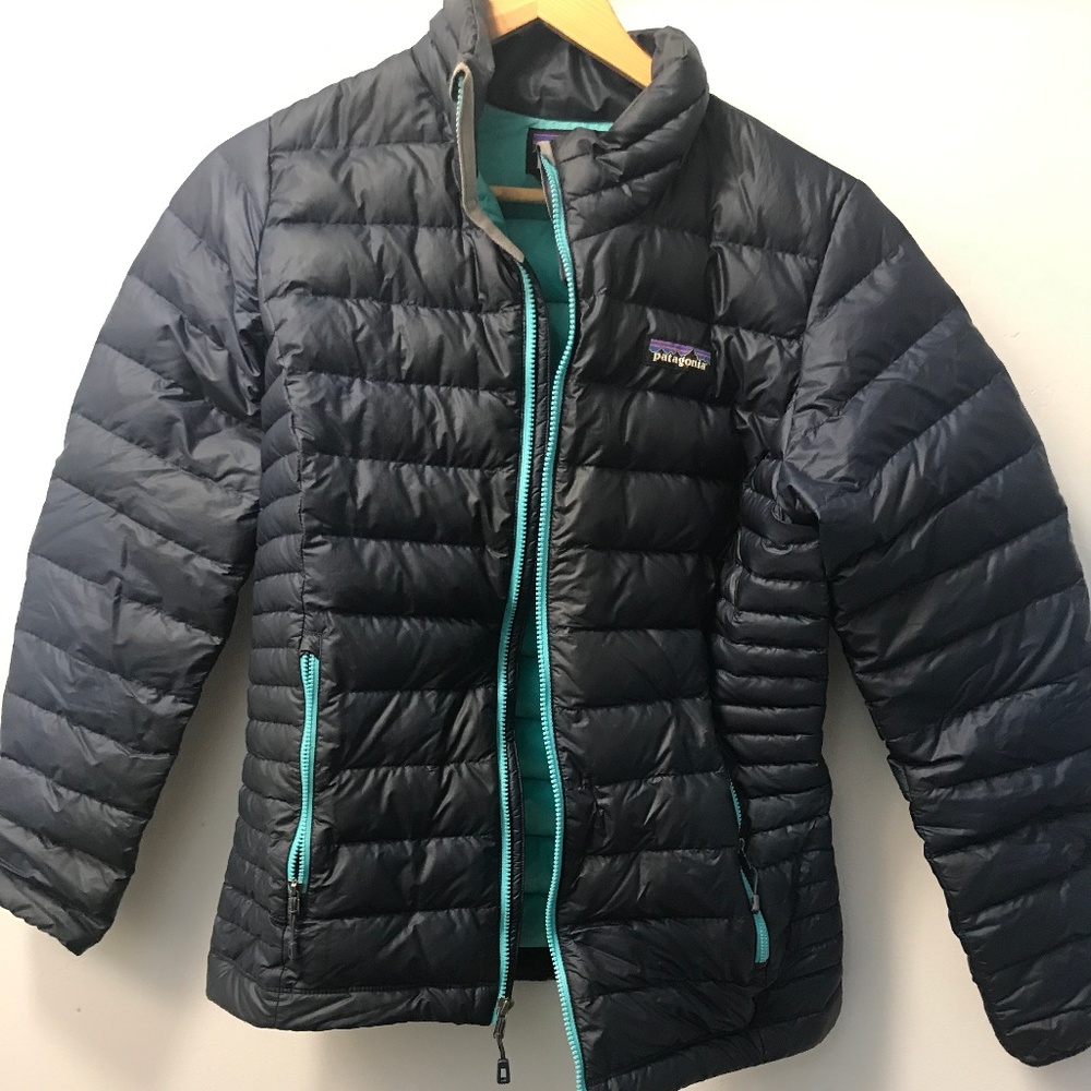 Patagonia Puffer Jacket with Teal Accents